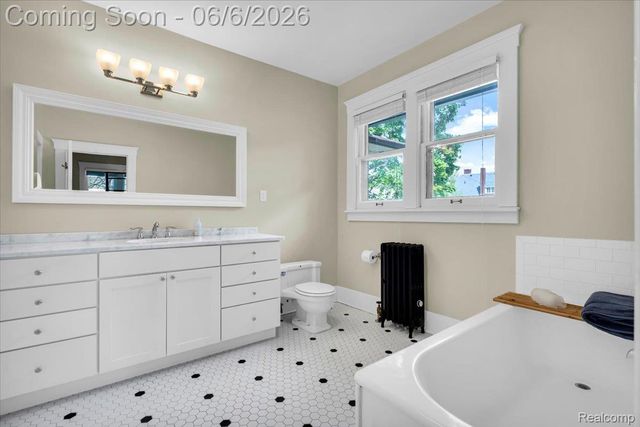 658 Longfellow Street, Detroit, MI 48202