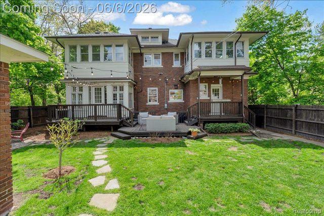 658 Longfellow Street, Detroit, MI 48202
