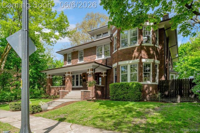 658 Longfellow Street, Detroit, MI 48202