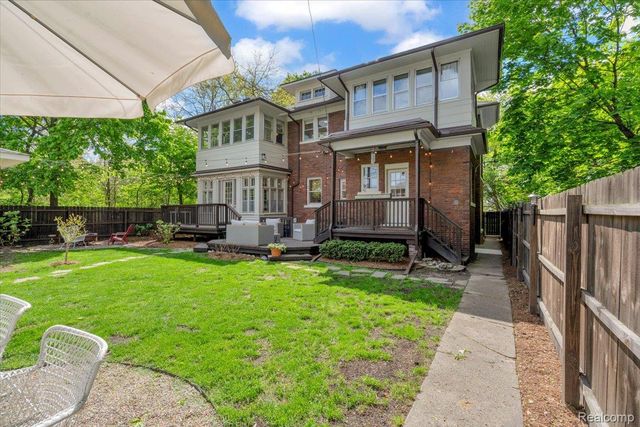 658 Longfellow Street, Detroit, MI 48202