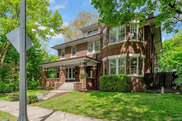 658 Longfellow Street, Detroit, MI 48202