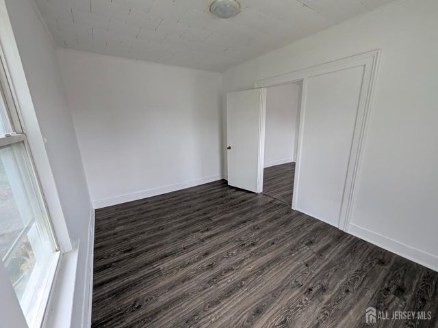 121 Kossuth Street, Franklin Twsp, NJ 08873