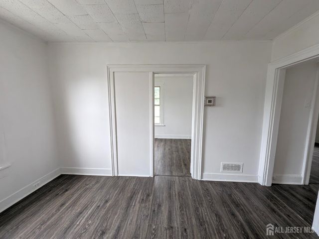 121 Kossuth Street, Franklin Twsp, NJ 08873