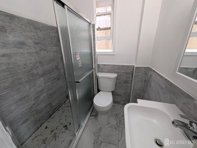 121 Kossuth Street, Franklin Twsp, NJ 08873