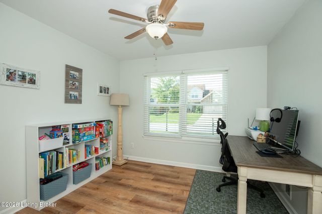 6709 Cassidy Cir, Louisville, KY 40229