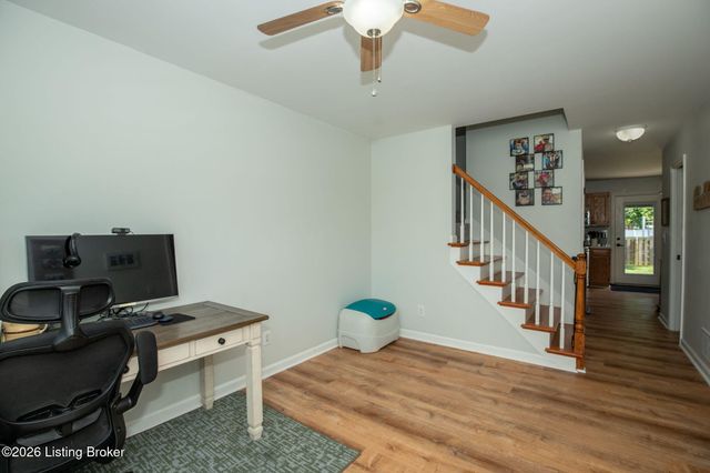 6709 Cassidy Cir, Louisville, KY 40229