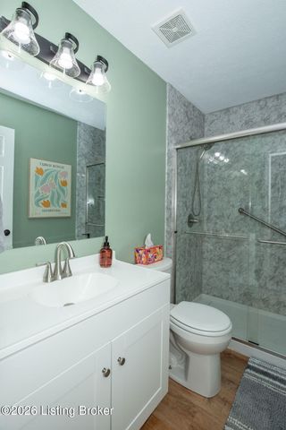 6709 Cassidy Cir, Louisville, KY 40229