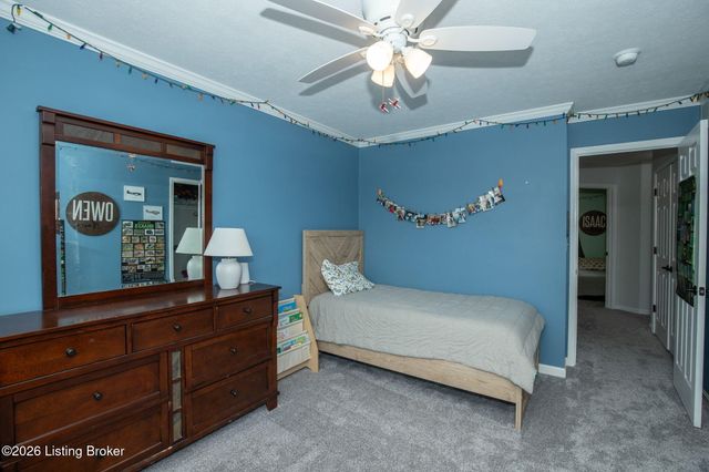 6709 Cassidy Cir, Louisville, KY 40229