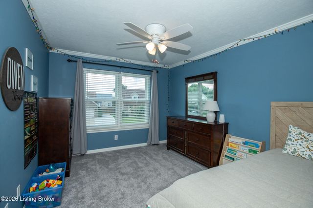 6709 Cassidy Cir, Louisville, KY 40229