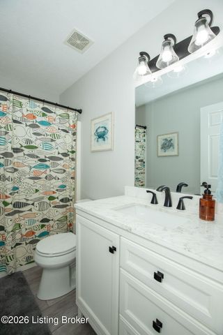 6709 Cassidy Cir, Louisville, KY 40229