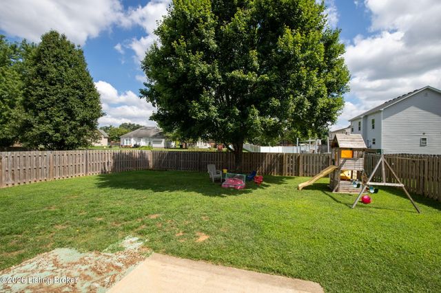 6709 Cassidy Cir, Louisville, KY 40229