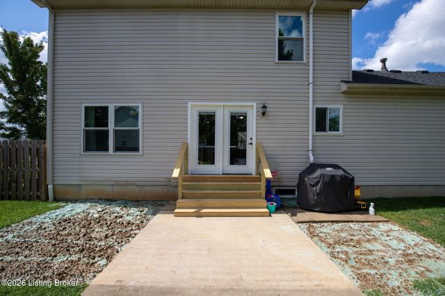 6709 Cassidy Cir, Louisville, KY 40229