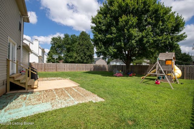 6709 Cassidy Cir, Louisville, KY 40229