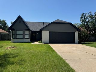 3908 Sierra Court, Bryan, TX 77802