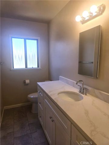 3652 E 17th St, Long Beach, CA 90804