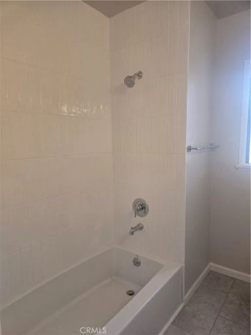 3652 E 17th St, Long Beach, CA 90804