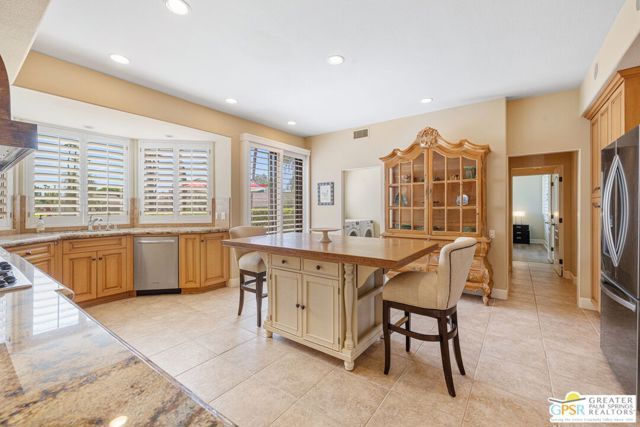 818 Inverness Drive, Rancho Mirage, CA 92270