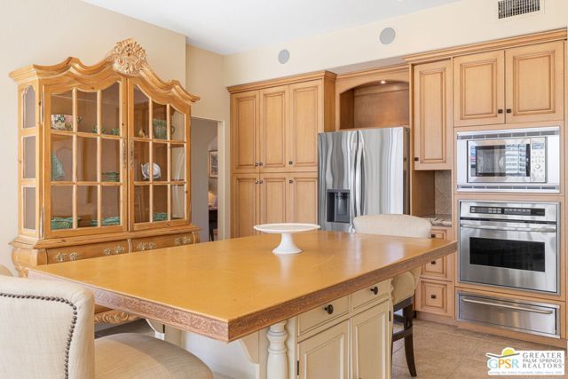 818 Inverness Drive, Rancho Mirage, CA 92270