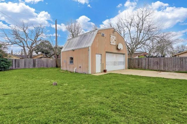 10207 Rambling Trail, Houston, TX 77089