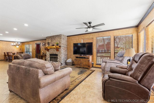 2443 Tiger, Kingston, OK 73439