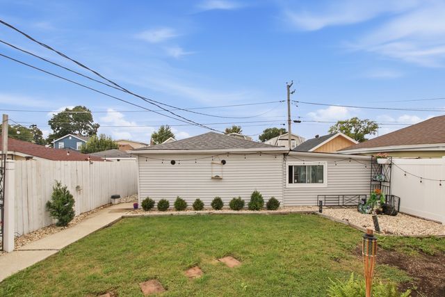 1710 N 14th Avenue, Melrose Park, IL 60160