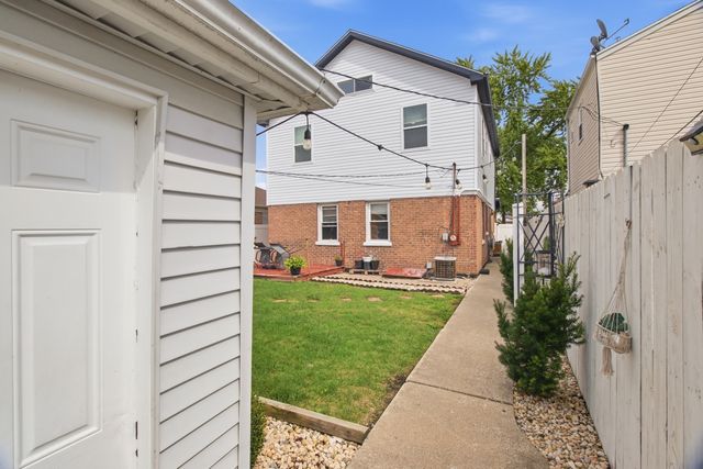1710 N 14th Avenue, Melrose Park, IL 60160