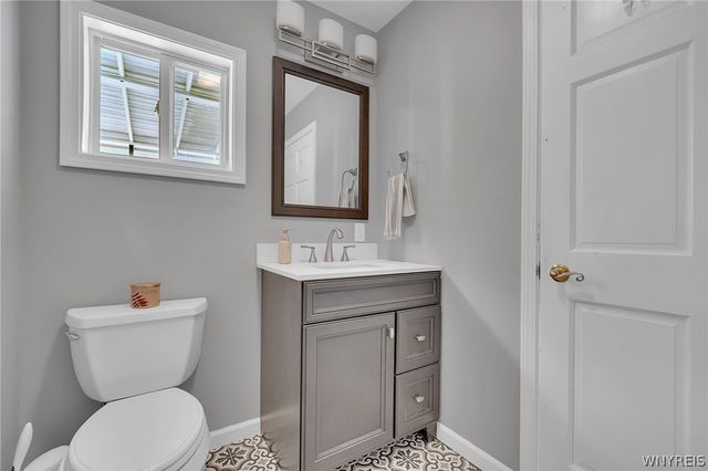 163 Taunton Place, Buffalo, NY 14216