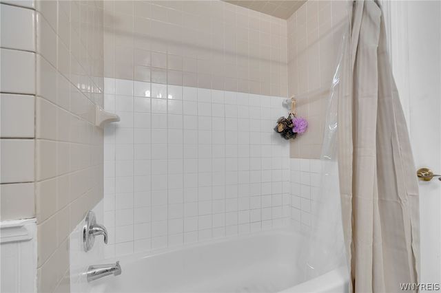 163 Taunton Place, Buffalo, NY 14216