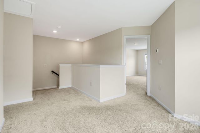 124 Creekview Road, Hendersonville, NC 28791