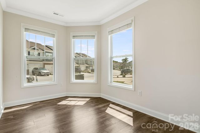 124 Creekview Road, Hendersonville, NC 28791
