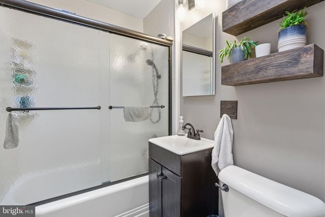 2905 KNORR ST, Philadelphia, PA 19149