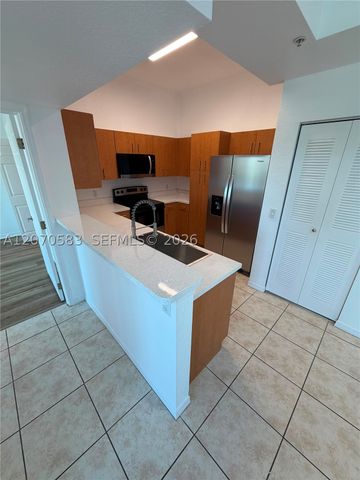 295 NW 57th Ave 508, Miami, FL 33126