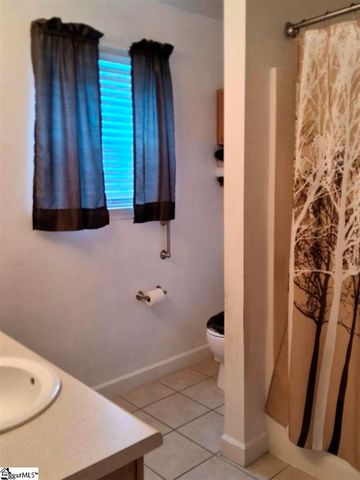 1215 Bishop Road, Inman, SC 29349