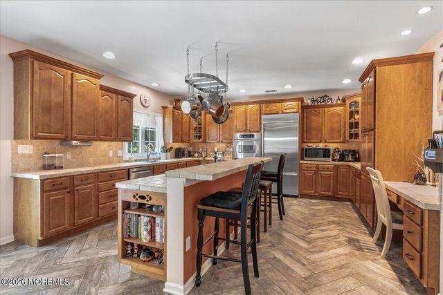 27 Fierro Avenue, Matawan, NJ 07747