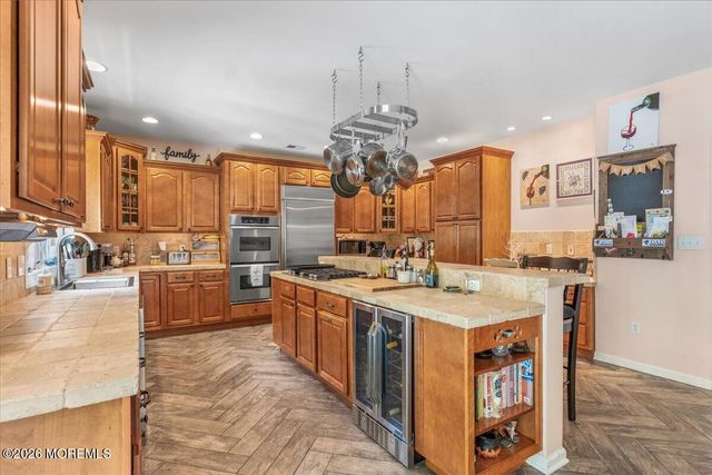 27 Fierro Avenue, Matawan, NJ 07747