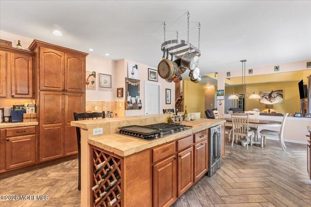 27 Fierro Avenue, Matawan, NJ 07747