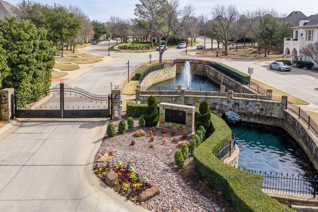 1612 Pecan Crossing Drive, Colleyville, TX 76034