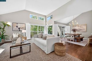 533 Monarch Ridge Dr, Walnut Creek, CA 94597