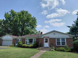 285 W Commercial Avenue, Lowell, IN 46356