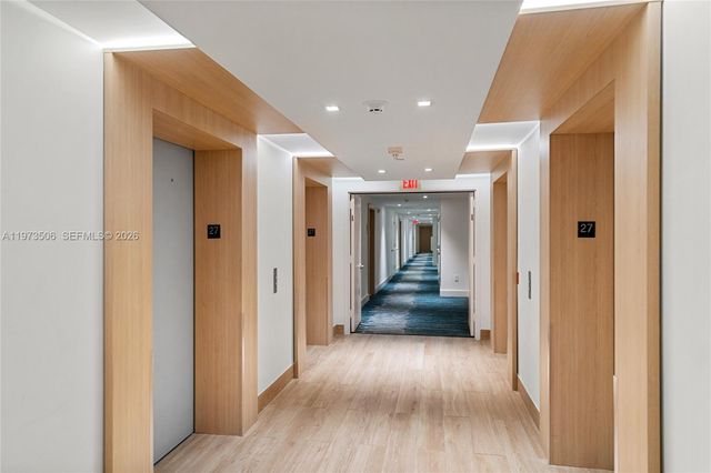 90 SW 3rd St 1205, Miami, FL 33130