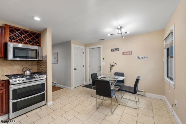 2 Wilson Ave, Woodland Park, NJ 07424