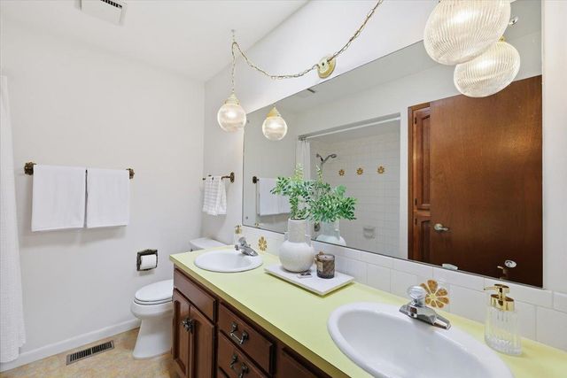 3630 S Downing Ct, Spokane, WA 99203