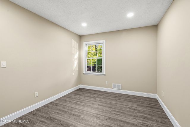 1432 Weeping Willow Court, Toms River, NJ 08753