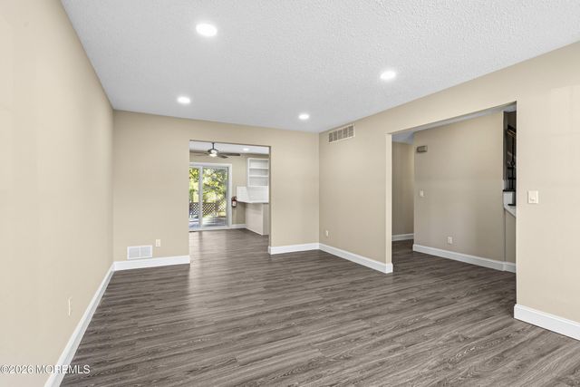 1432 Weeping Willow Court, Toms River, NJ 08753