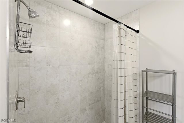 2114 NW 6th PL, Cape Coral, FL 33993