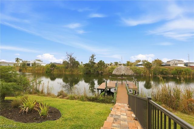 2114 NW 6th PL, Cape Coral, FL 33993