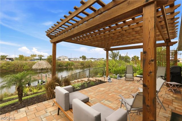 2114 NW 6th PL, Cape Coral, FL 33993