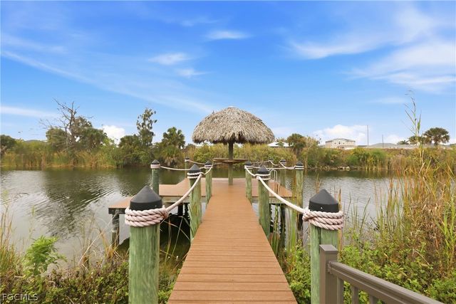 2114 NW 6th PL, Cape Coral, FL 33993