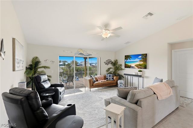 2114 NW 6th PL, Cape Coral, FL 33993