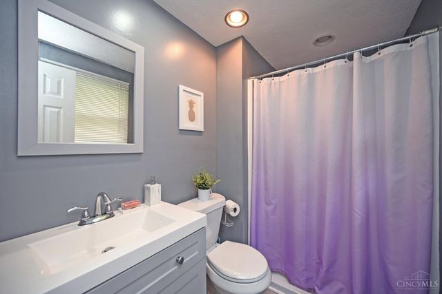 5360 Edger Drive, Cincinnati, OH 45239